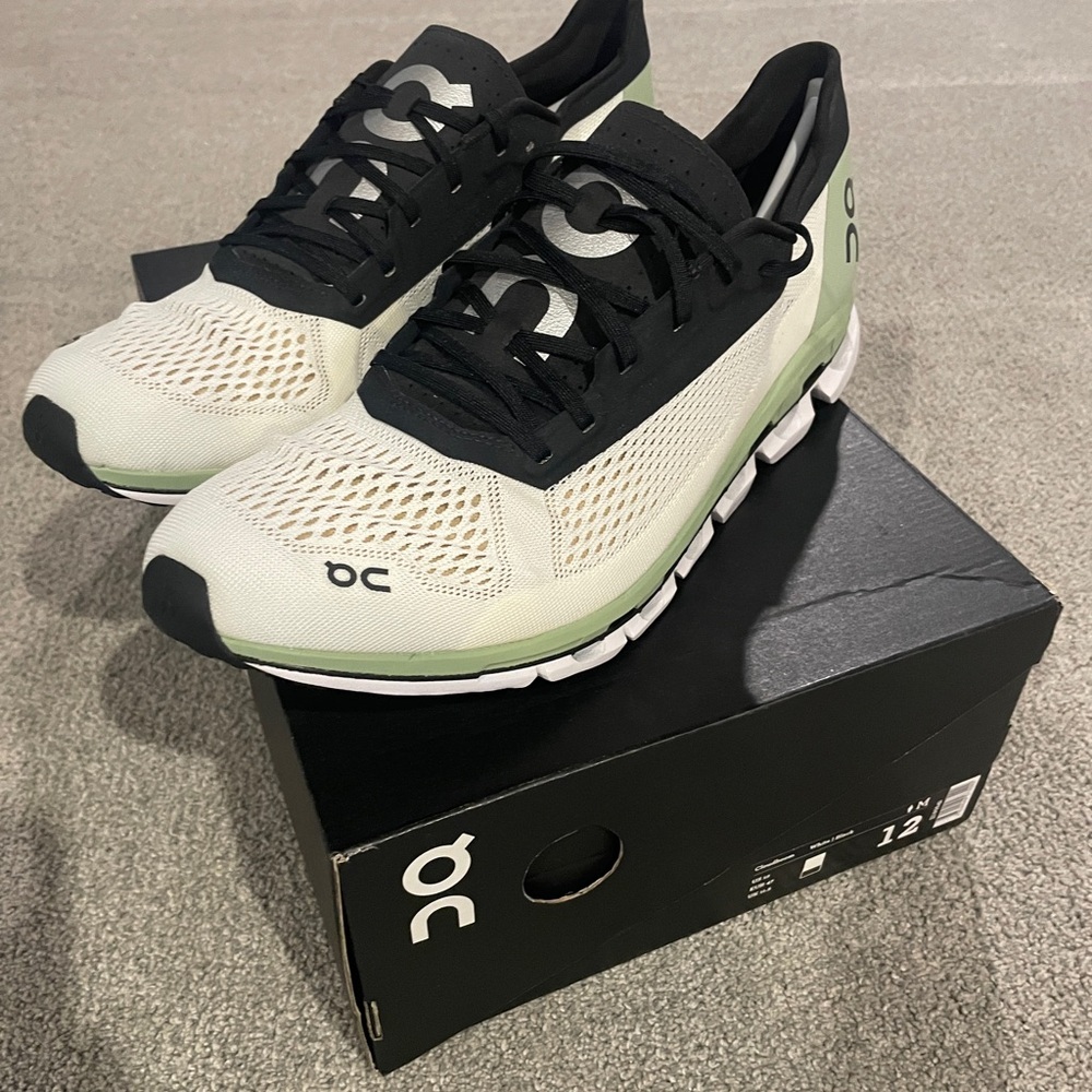 On Cloudbloom Men’s Black/White/Green Athletic Shoes